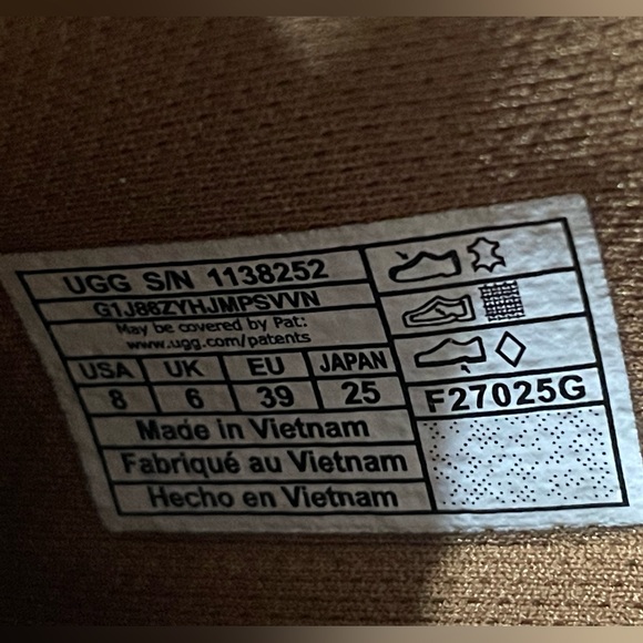 UGG Women’s Goldenstar Clog - Picture 5 of 5